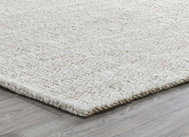 Chunky Loop Ivory 5x8